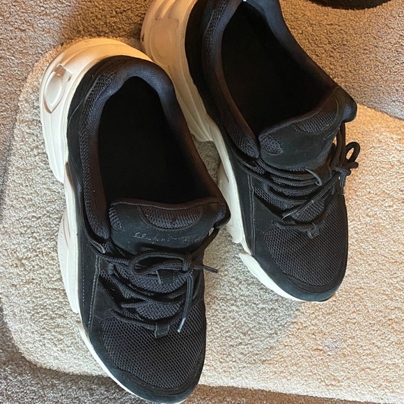 Salvatore Ferragamo Women's Black Nero Suede sneakers size 8.5 - Picture 6 of 9